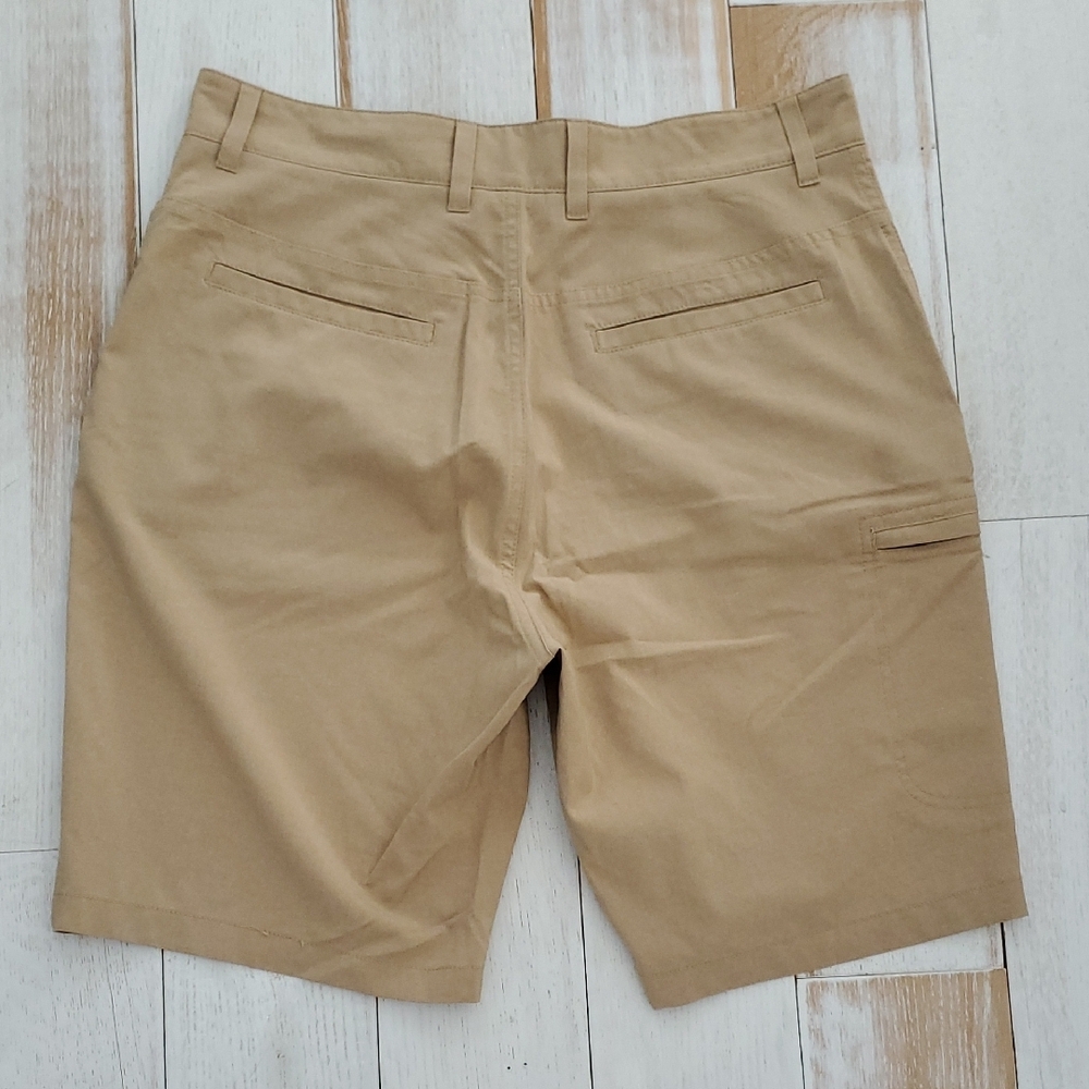Panama Jack Men's Cargo Shorts in Tan - Picture 3 of 3